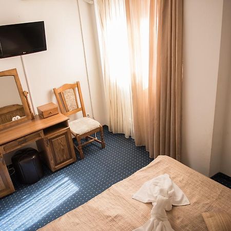 Hotel Dynes Eforie Nord Buitenkant foto