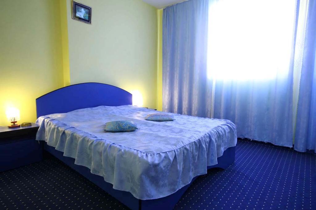 Hotel Dynes Eforie Nord Buitenkant foto